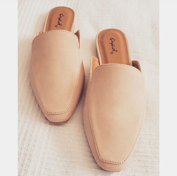 🆕️Winter collection// Nude Pink loafer Flat - Picture 2 of 5